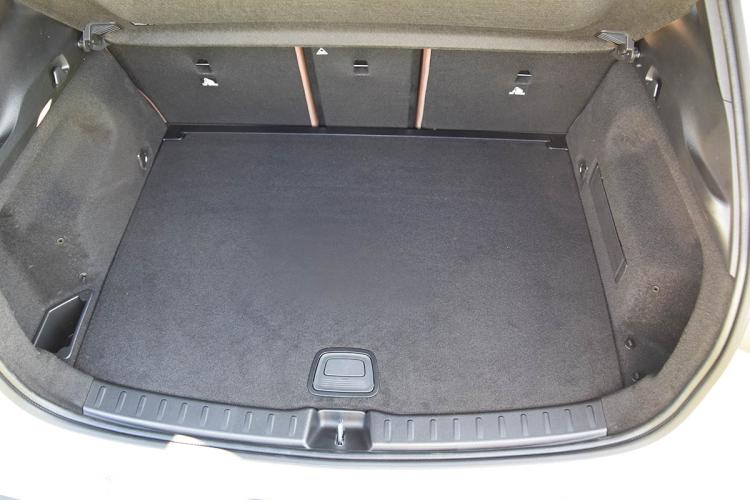 Kofferraumwanne für Mercedes GLA / EQA ab 2020 (Ladeboden oben)